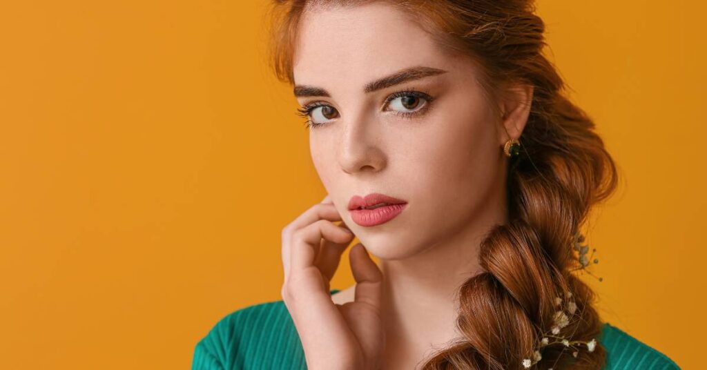 fryzury na każdą okazję – inspiracje i porady warkocz z odzdobami